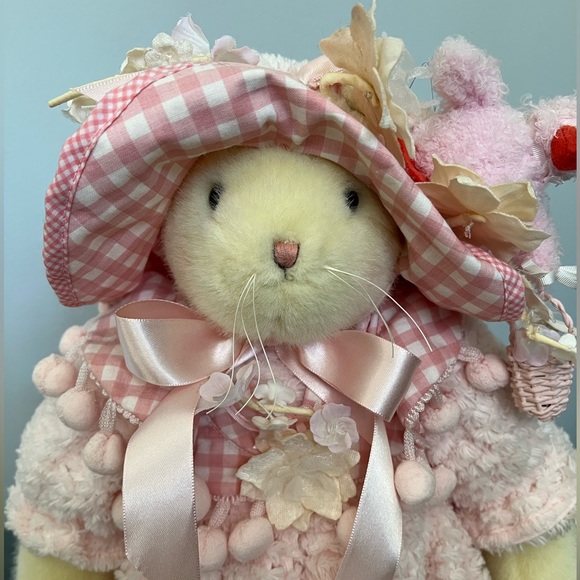 Hallmark Bunnies By The Bay, Gracious Goodheart - Picture 2 of 7